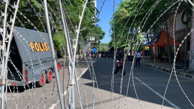 PA 212 soal Polisi Halangi Massa di Patung Kuda: Semoga Aparat Punya Hati Nurani