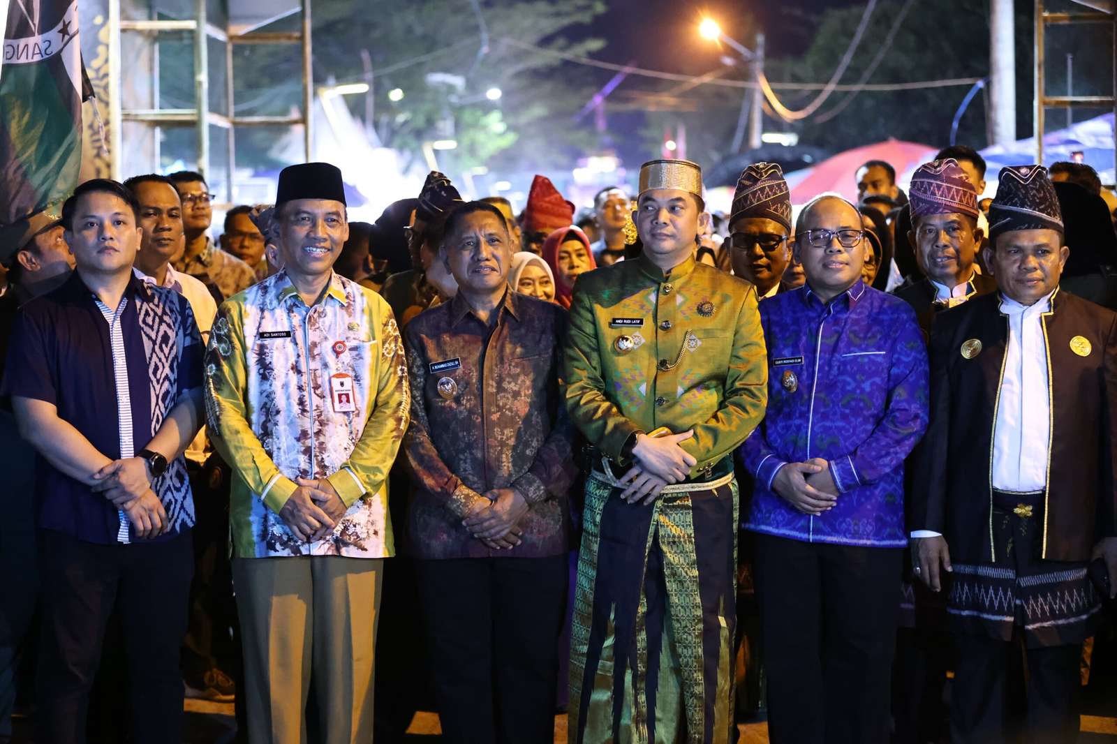 Pesona Budaya Mappanre Ri Tasi’e dan Expo Tanah Bumbu 2025 Resmi Dibuka, Bupati Tanbu: Cermin Kearifan Lokal Masyarakat Pesisir