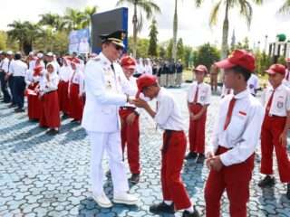 Peringatan OTDA ke-30 dan Hardiknas 2026, Bupati Andi Rudi Latif Tekankan Sinergi dan Peningkatan SDM